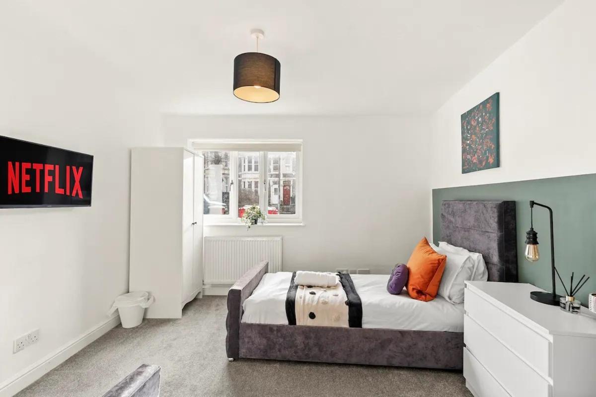 Ferienwohnung Elegant Flat - Sleeps 8 Bristol Exterior foto