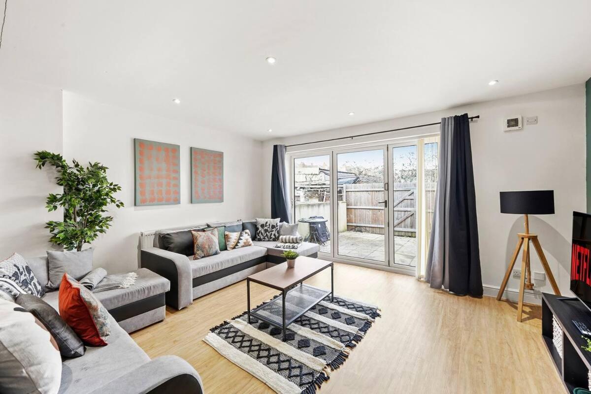 Ferienwohnung Elegant Flat - Sleeps 8 Bristol Exterior foto